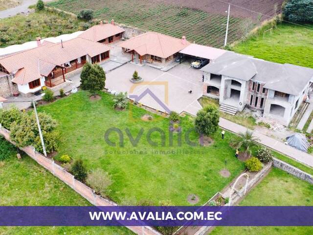 #AVLC383 - Casa para Venta en Guaranda - B