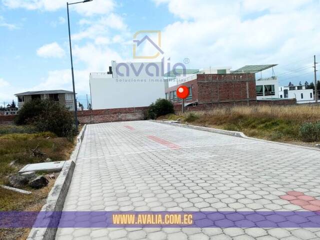 #AVLT403 - Terreno para Venta en Riobamba - H - 2