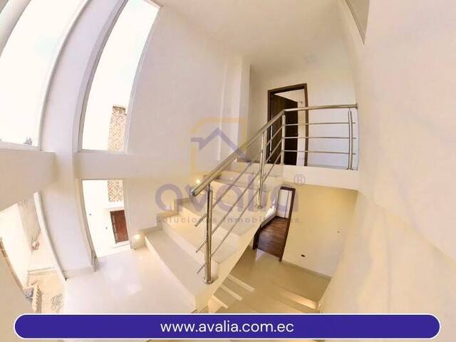 #AVLC405 - Casa para Venta en Riobamba - H - 3